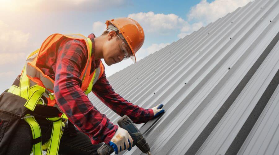 Professional gutter cleaning in Adairsville, GA
